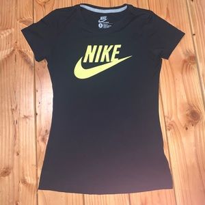 Women’s Nike T-Shirt